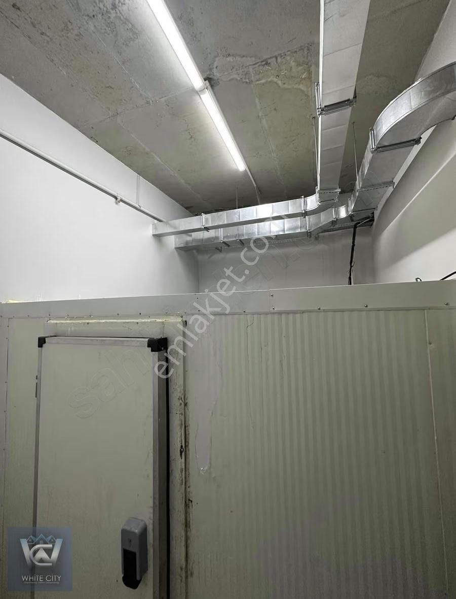 The İstanbul Veliefendi, Ana Cadde Üzerinde, 4 Katlı, 640 M2 - Görsel 8