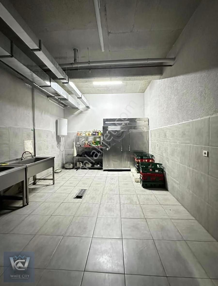 The İstanbul Veliefendi, Ana Cadde Üzerinde, 4 Katlı, 640 M2 - Görsel 27