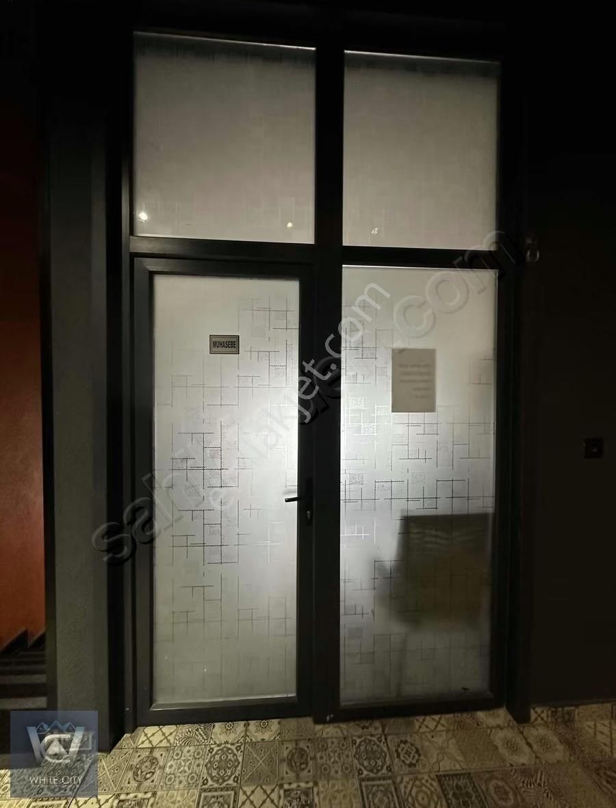 The İstanbul Veliefendi, Ana Cadde Üzerinde, 4 Katlı, 640 M2 - Görsel 32