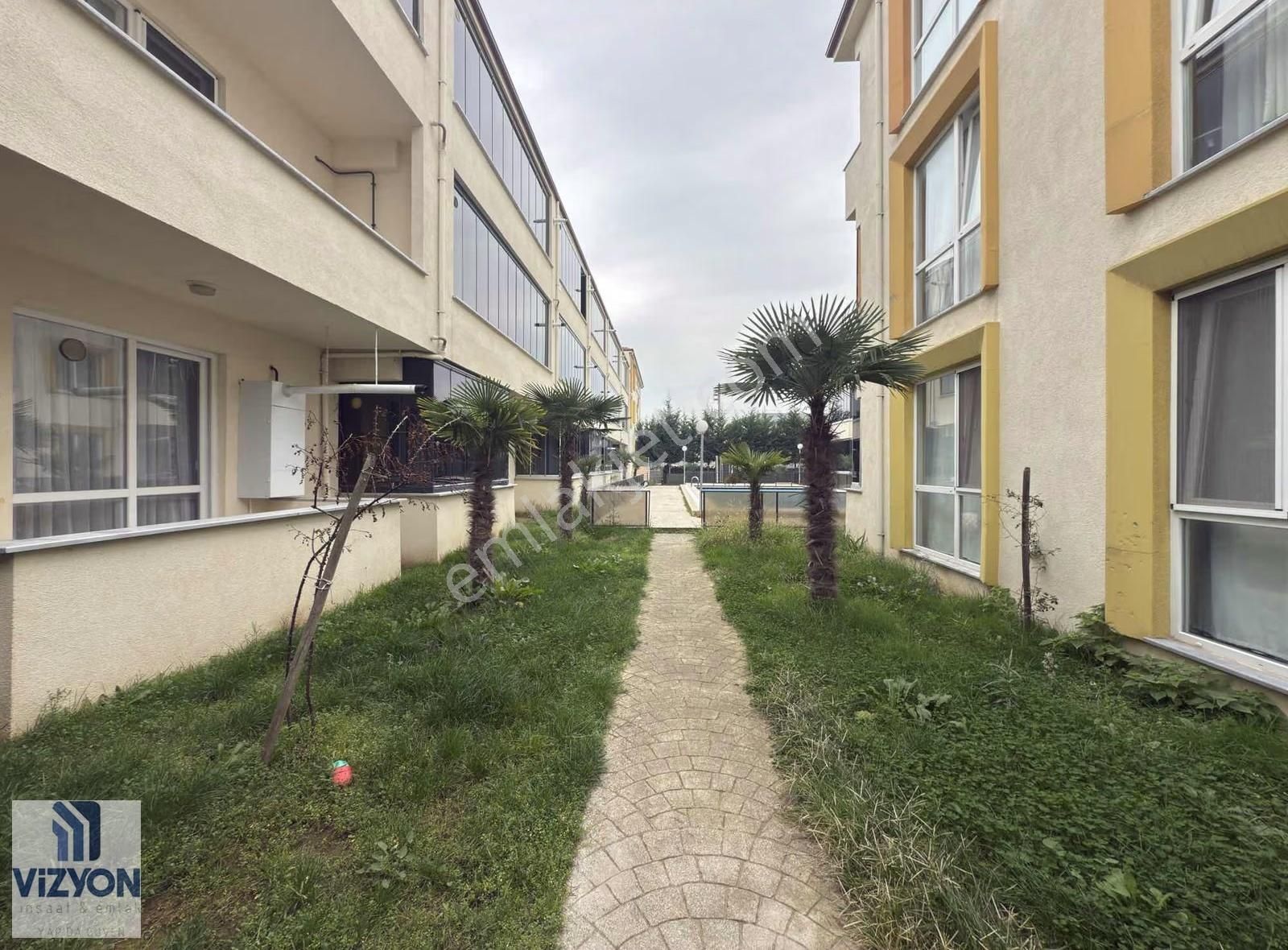 Karasu Yenimahallede Havuz Cephe Eşyalı 2+1 Doğalgazlı Daire - Görsel 4