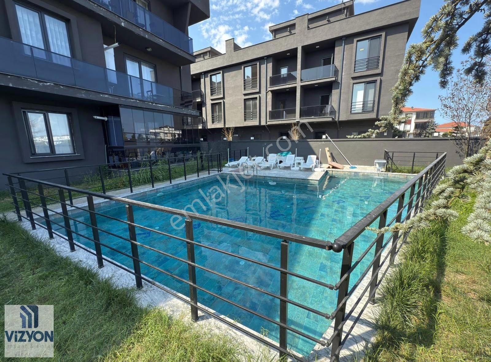 Müstakil Bahçe Cam Balkon 2+1 Yazlık 12 Ay Elden Taksit İmkanı