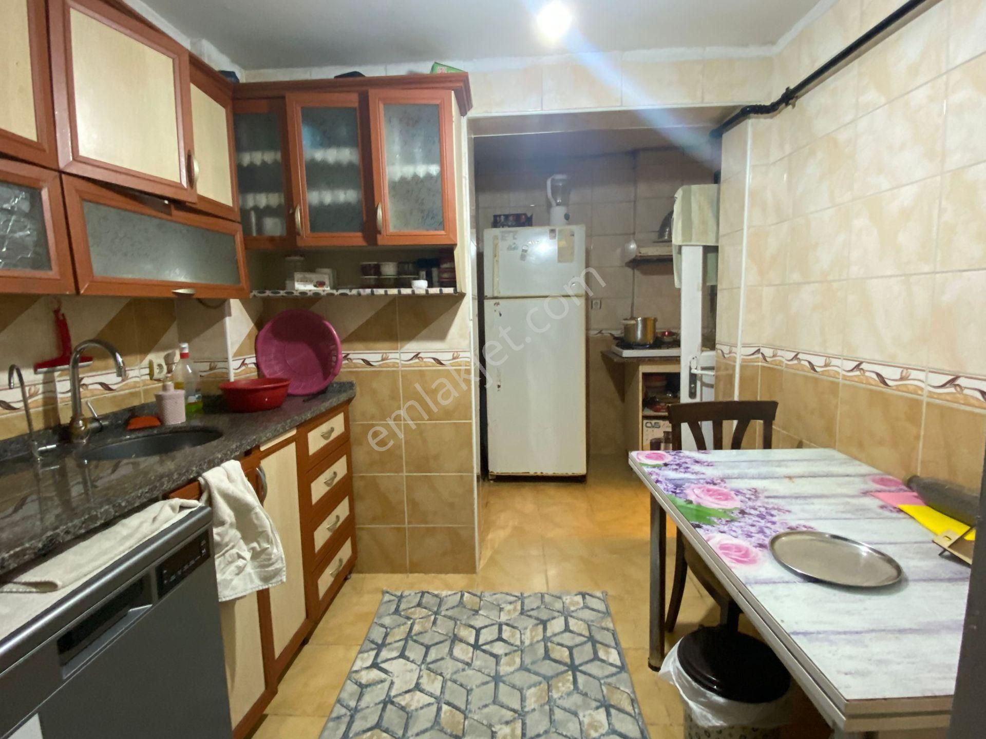 Yıldız Dan Bilal Habeş Camisi Yakını Kredili 3+1 Düz Giriş Daire 2008 Yapımlı - Görsel 12