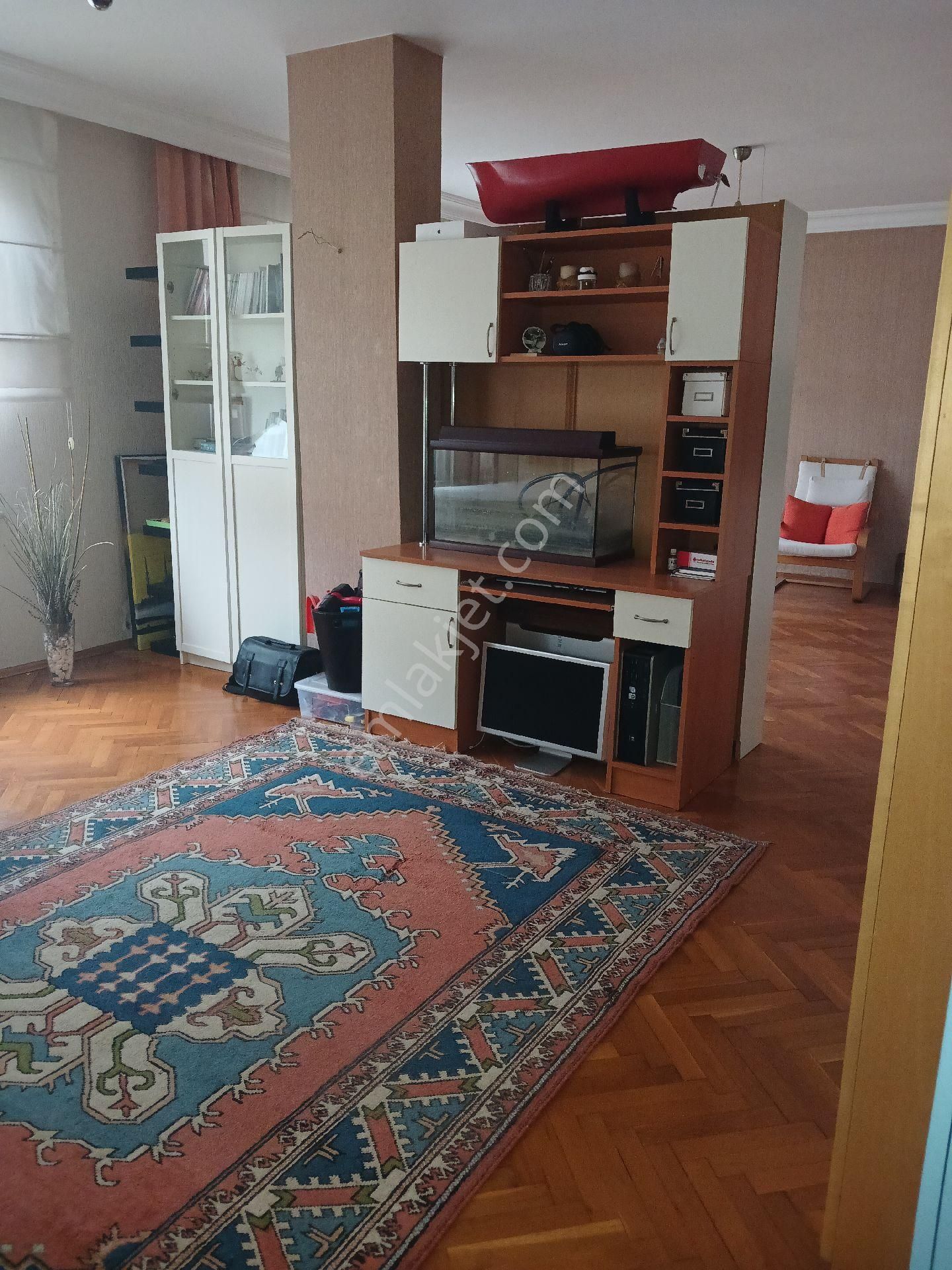 Sarıyer Merkezde 4+1 Eşyalı Kiralık Daire - Görsel 22