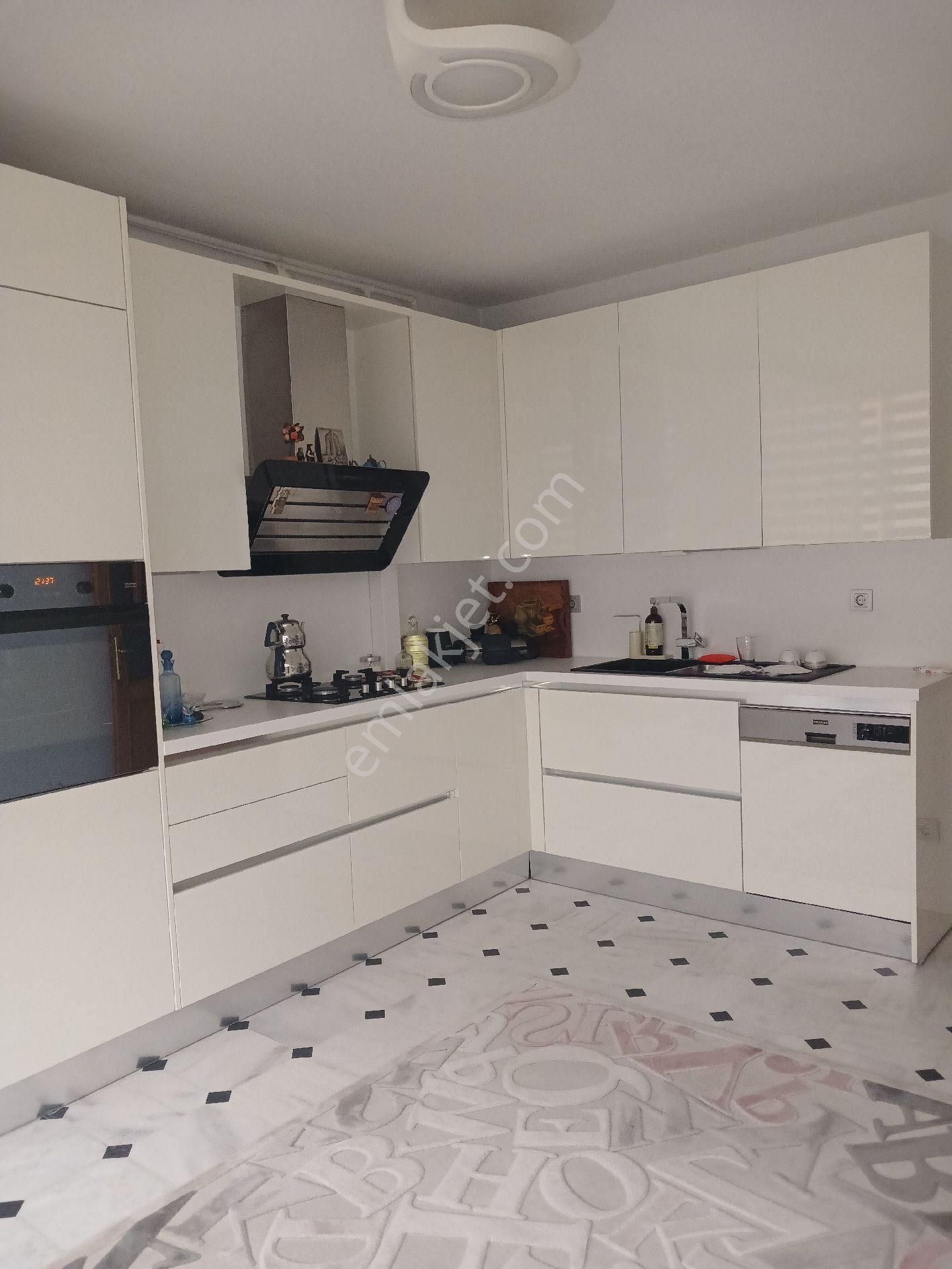 Sarıyer Merkezde 4+1 Eşyalı Kiralık Daire - Görsel 8