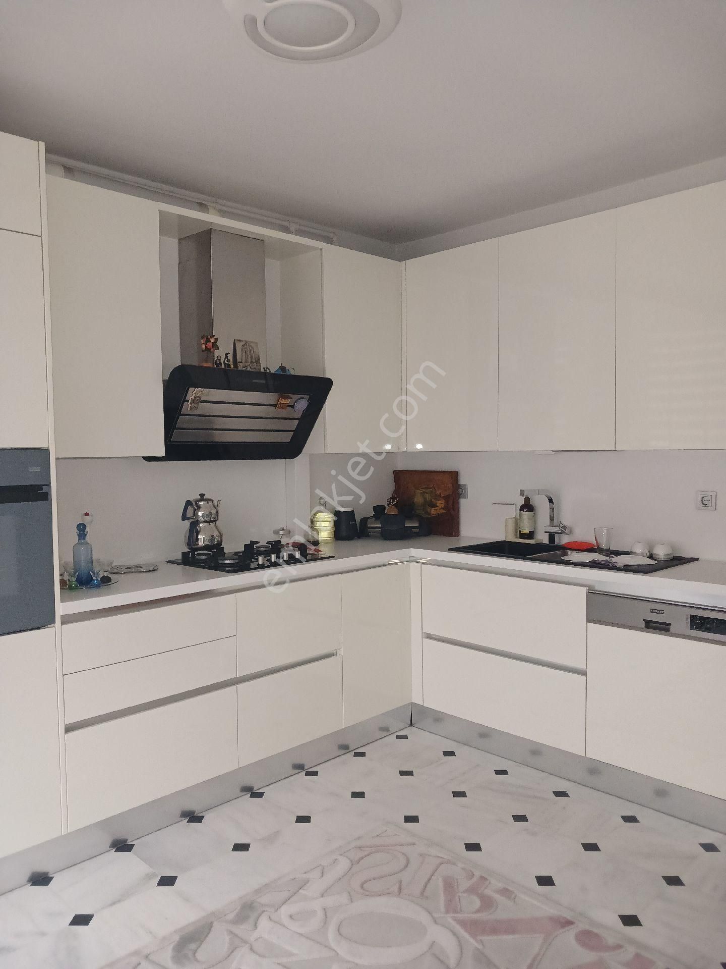 Sarıyer Merkezde 4+1 Eşyalı Kiralık Daire - Görsel 6