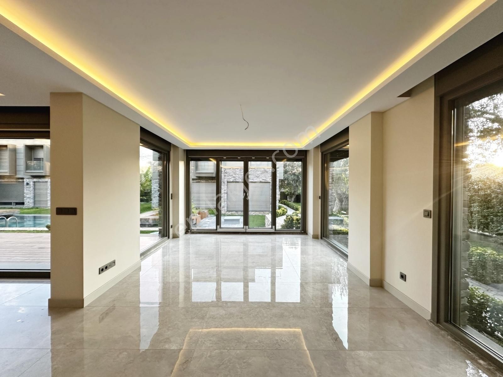 Ayanoğlundan Minamlist Çizgili 3+1 Villa Detaylı Tanıtım Videolu - Görsel 3