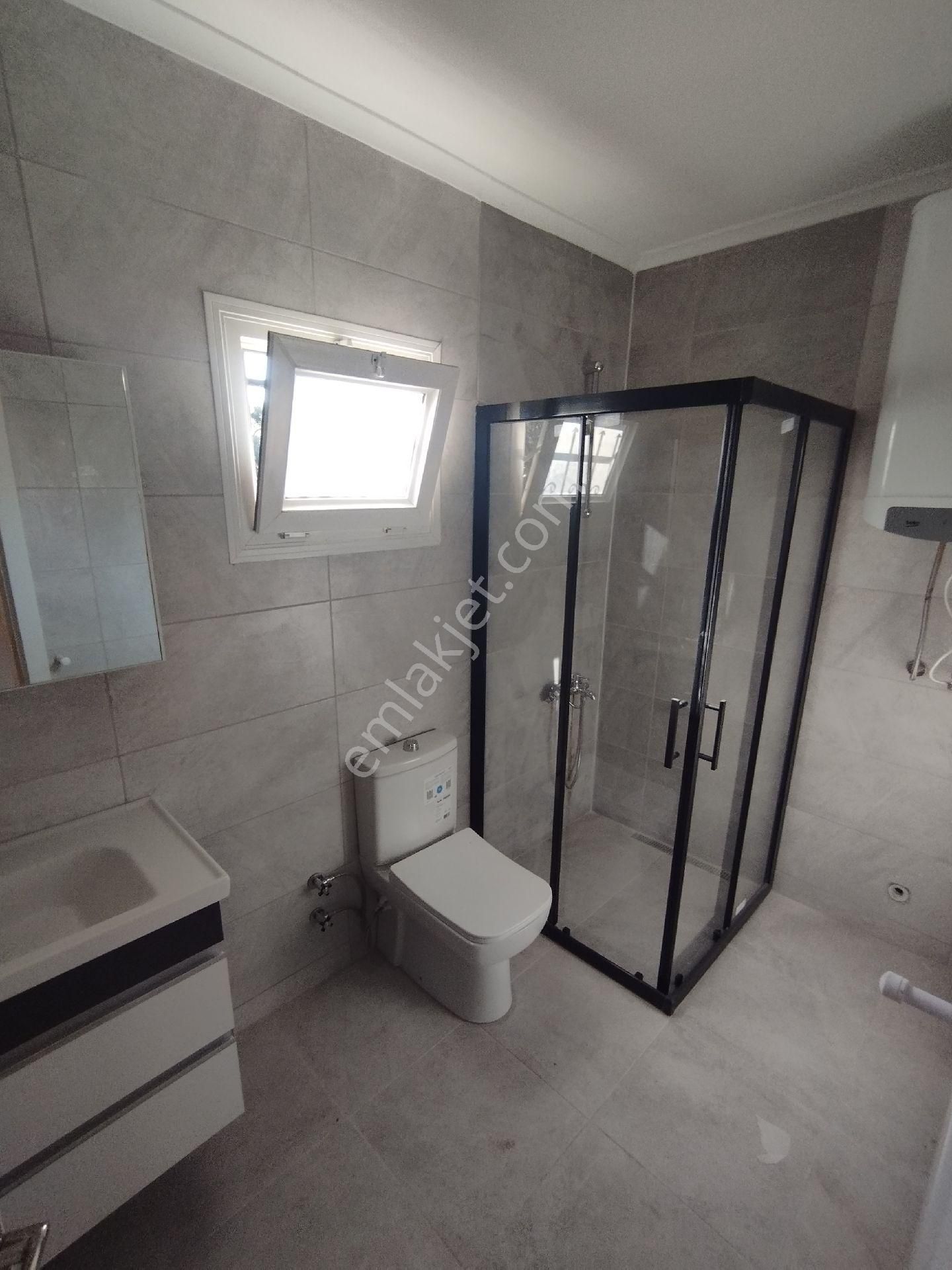 Bayraklıdede Mah.de Satılık Havuzlusiteiçinde 4 Katlı Bahçeli 4+1 Villa - Görsel 8