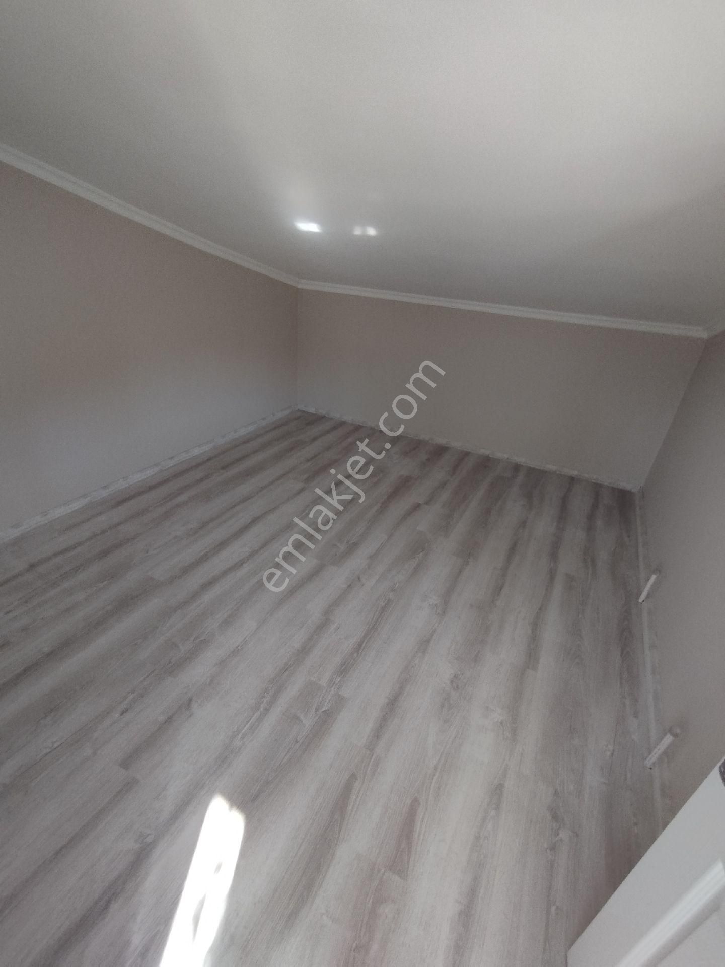 Bayraklıdede Mah.de Satılık Havuzlusiteiçinde 4 Katlı Bahçeli 4+1 Villa - Görsel 16