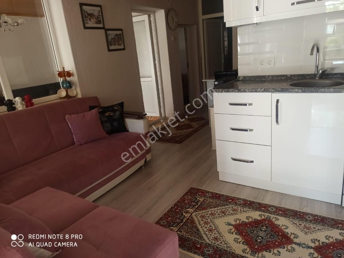 Tirede 180 M2, Bahçeli, Teraslı, Eşyalı Kiralık Müstakil Ev - Görsel 20
