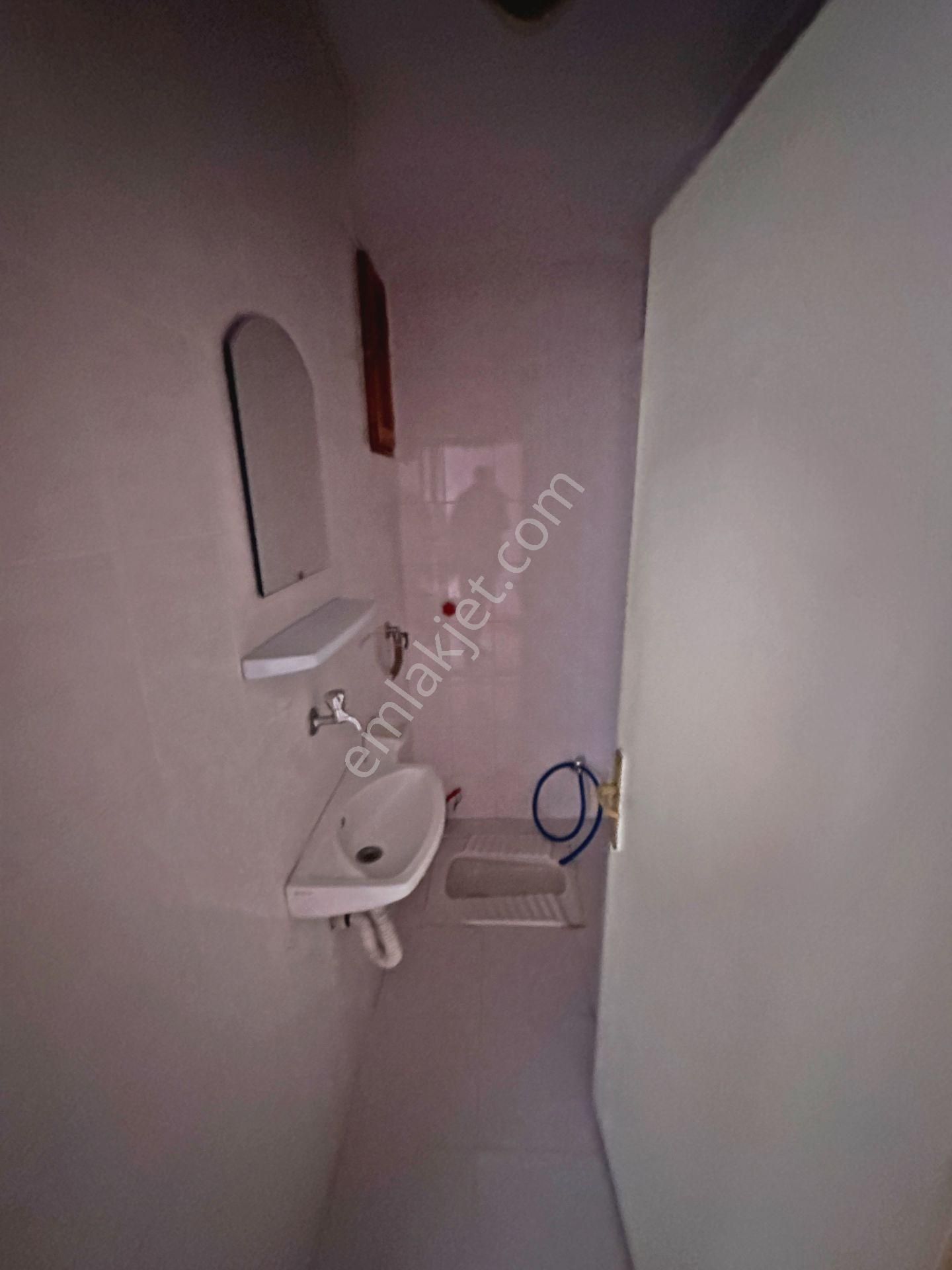 Aşıkveysel Mahallesinde Ön Cephede Geniş 2+1 Kiralık Daire - Görsel 13