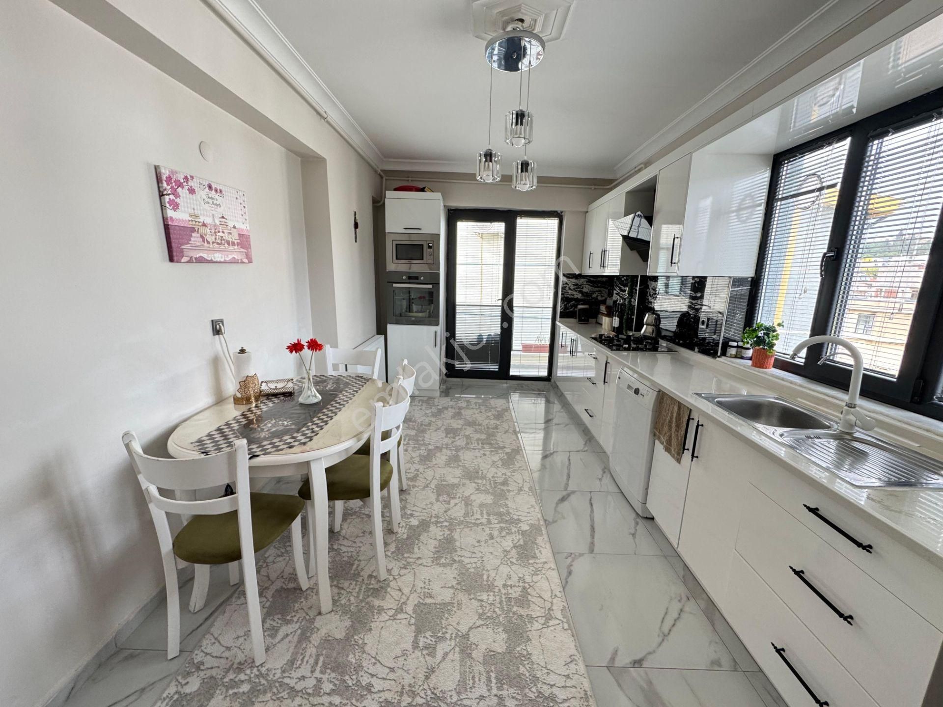 Gemlik Umurbey De Havuzlu Sitede 4+1 Satılık Dubleks - Görsel 5