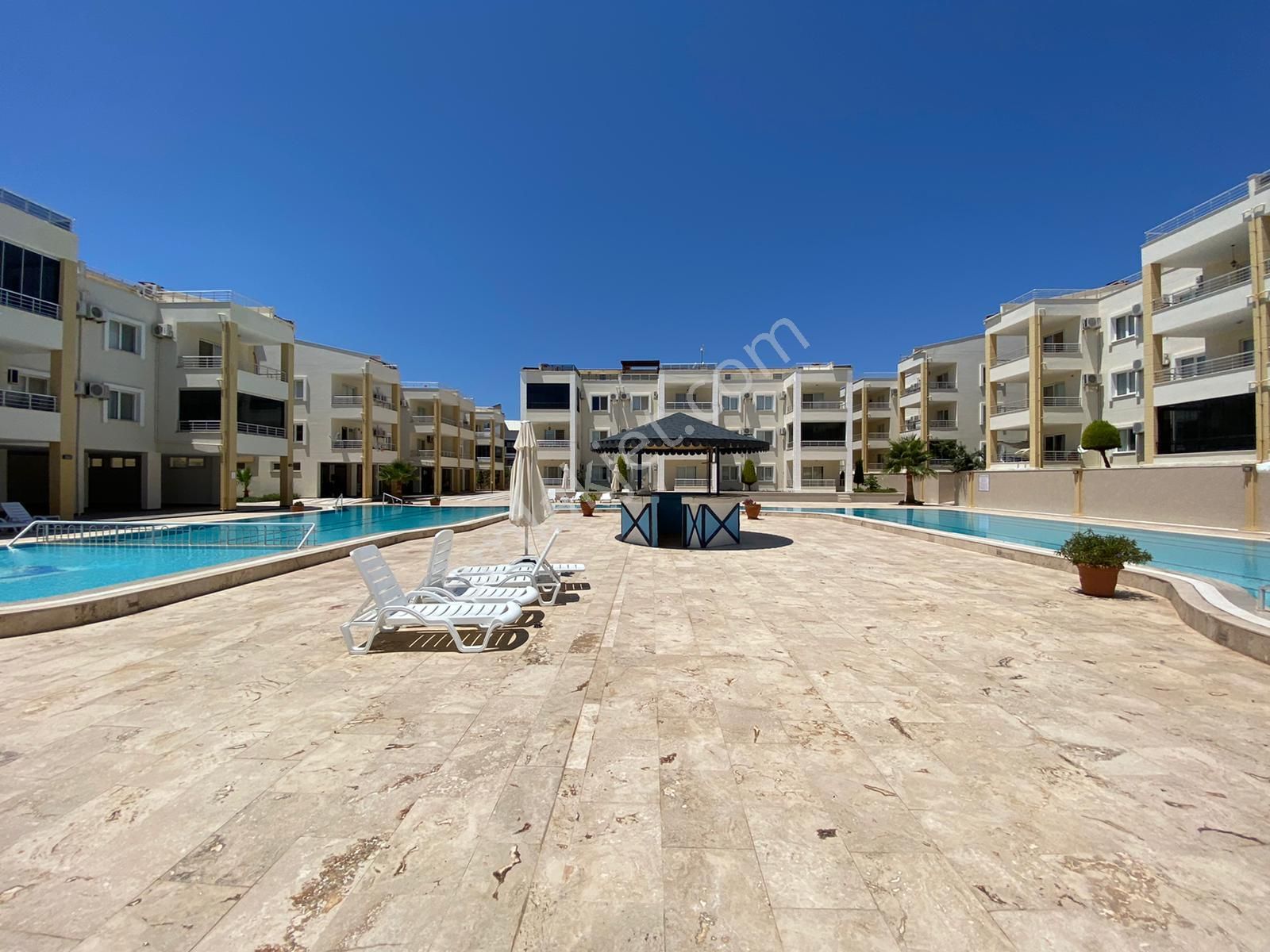 Didim Efeler Mah. Havuzlu Site İçerisinde Cafe-restaurantlı-24 Saat Güvenlikli-2+1 Ful Eşyalı Daire - Görsel 6