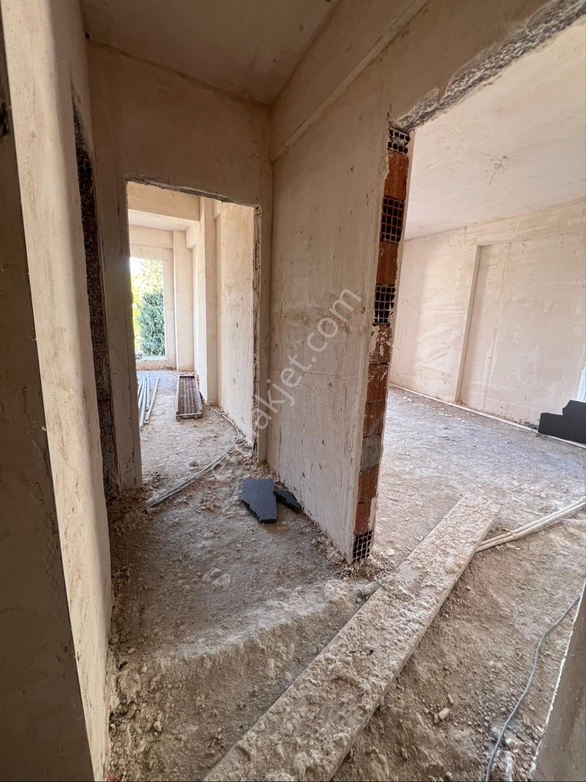 🔴 Bahçelievlerde Park Manzaralı 1+1 Ara Kat - Görsel 11