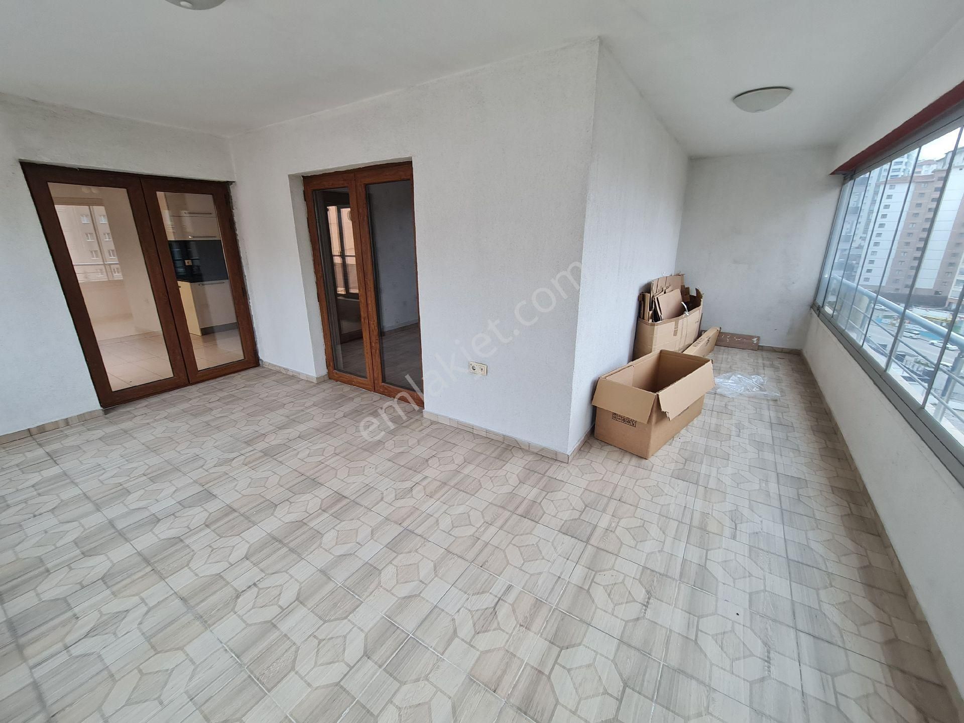 Site İçinde Ultra Lüks Yerden Isıtma Ebeveyn Banyolu 3+1 Kiralık Daire - Görsel 13