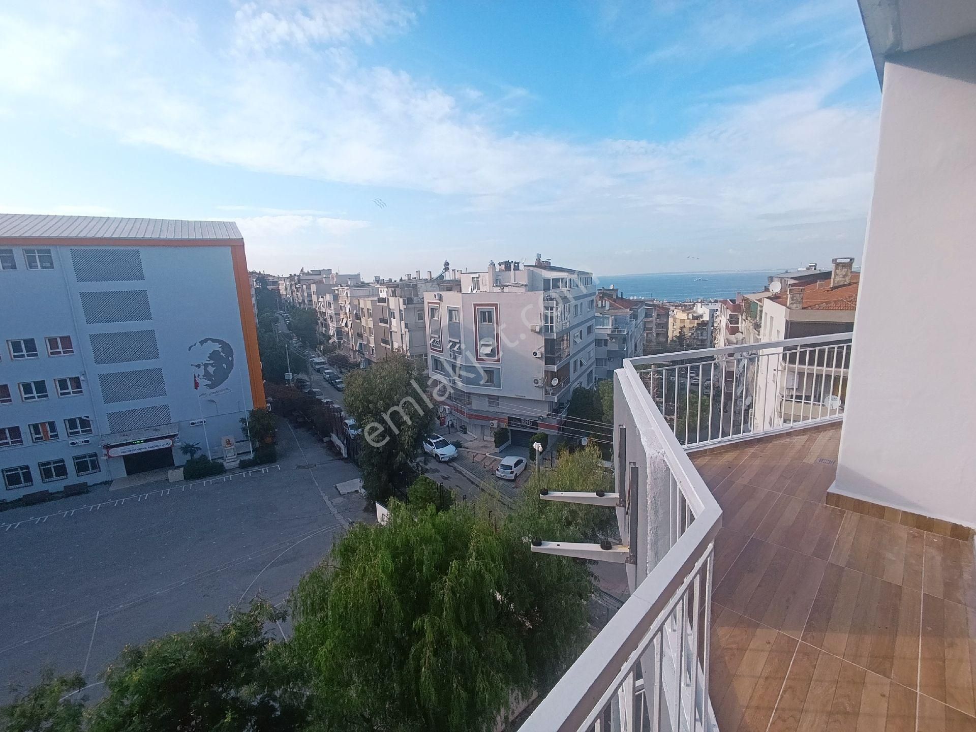 Deniz Manzaralı Lüx Konsept 3+1 130 M2 Ferah Daire