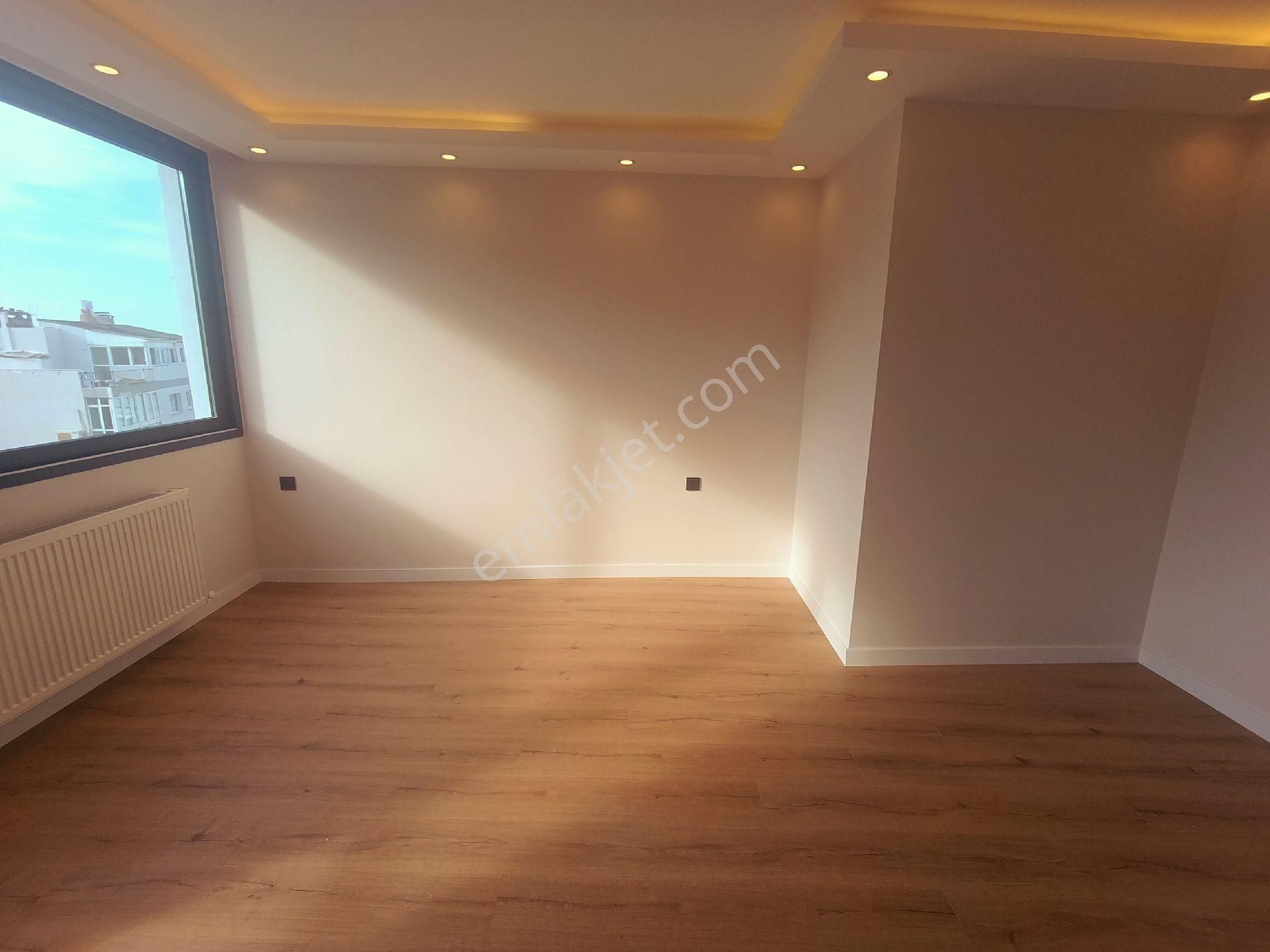 Deniz Manzaralı Lüx Konsept 3+1 130 M2 Ferah Daire - Görsel 18