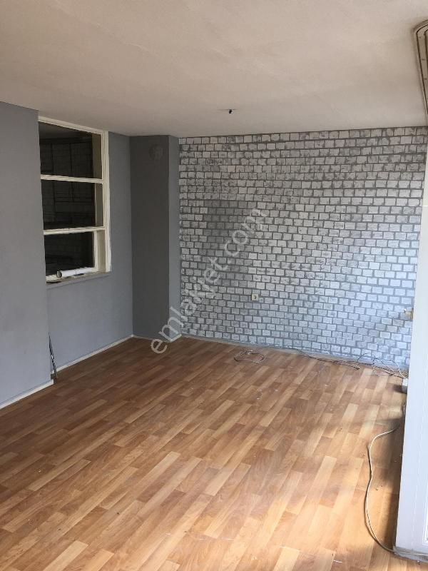 Öner Emlak'tan Çankaya Mah.'de 2+1 Caddeye 50 Mt. K-1527