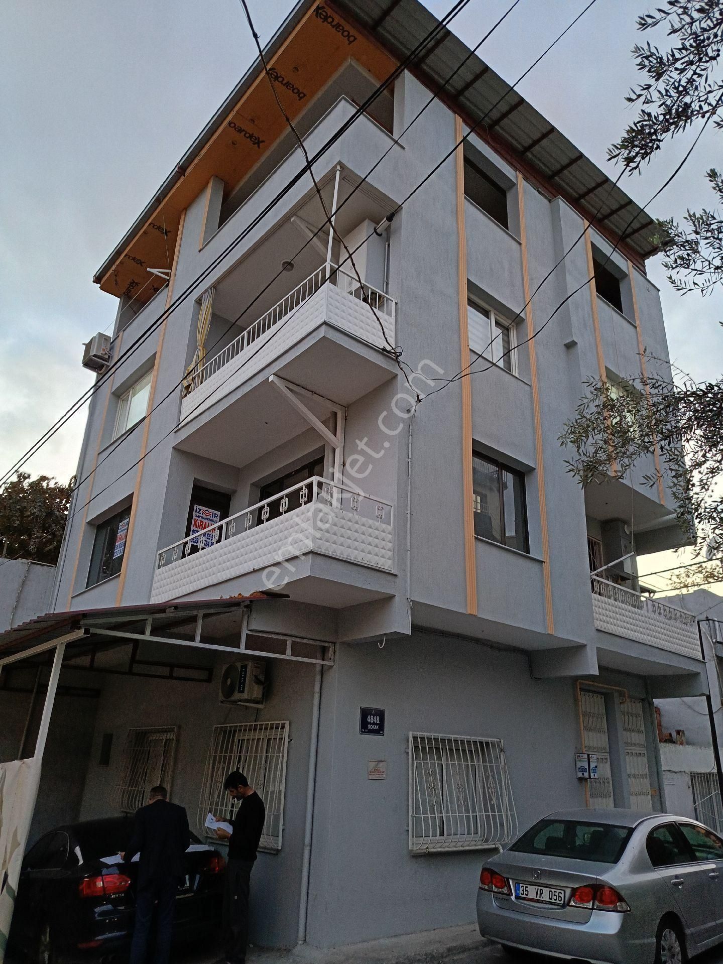 Karabağlar Cadde Üzeri 4 Katlı Komple Bina - Görsel 3