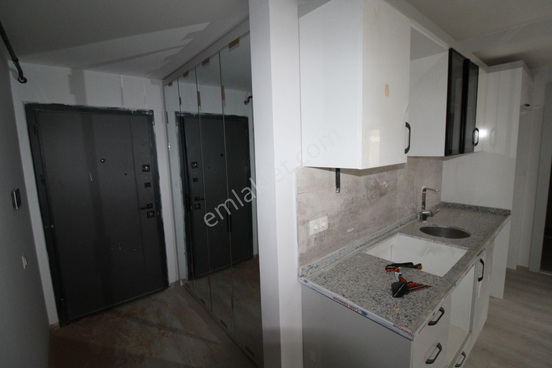 Aslan'dan Deniz Mah. Havuzlu Site İçi Satılık Cazip 2+1 - Görsel 3