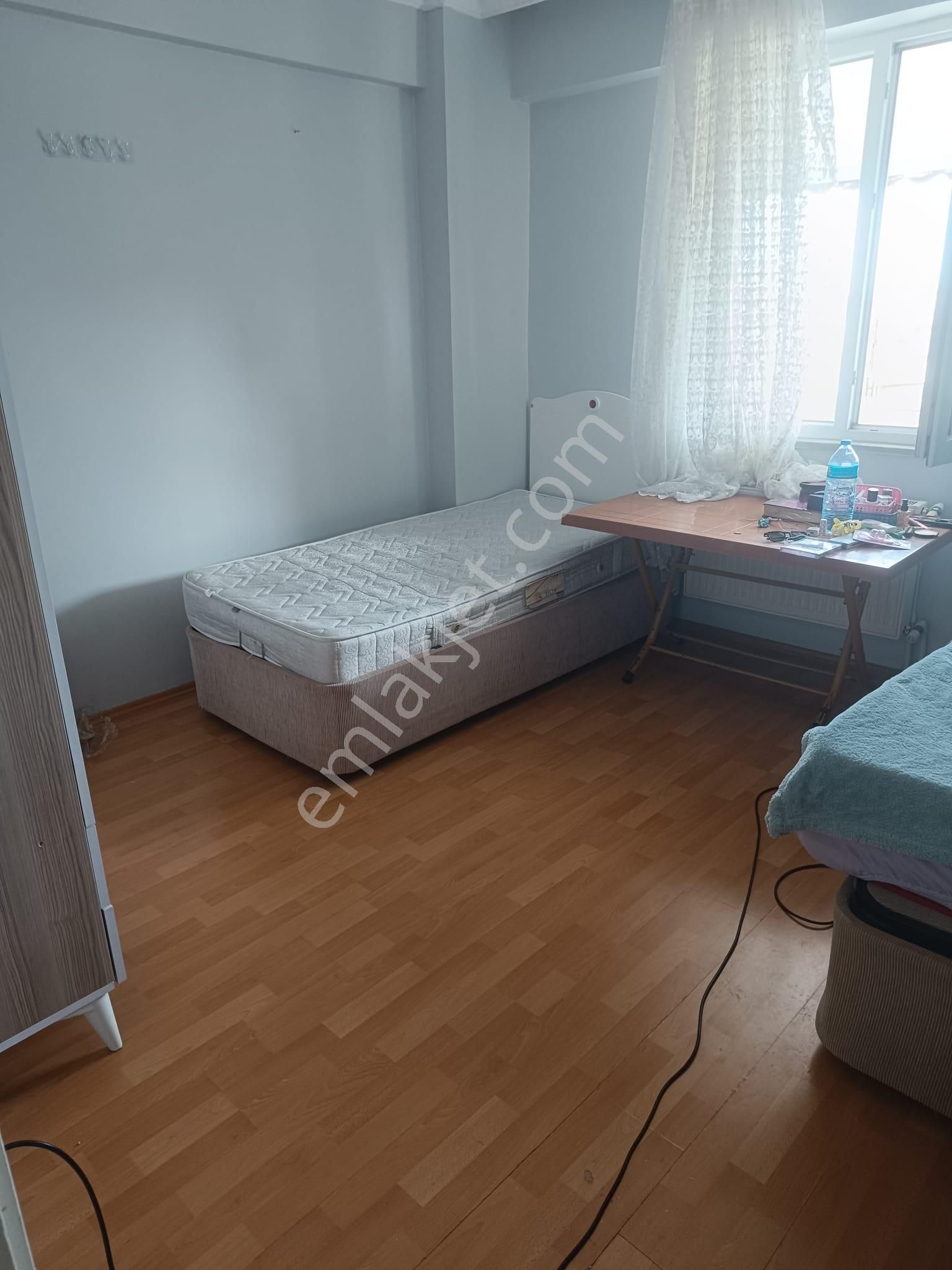 Avcılar Üniversite Mahallesi Sadece Bayanlara Kiralık Eşyalı Daire - Görsel 26