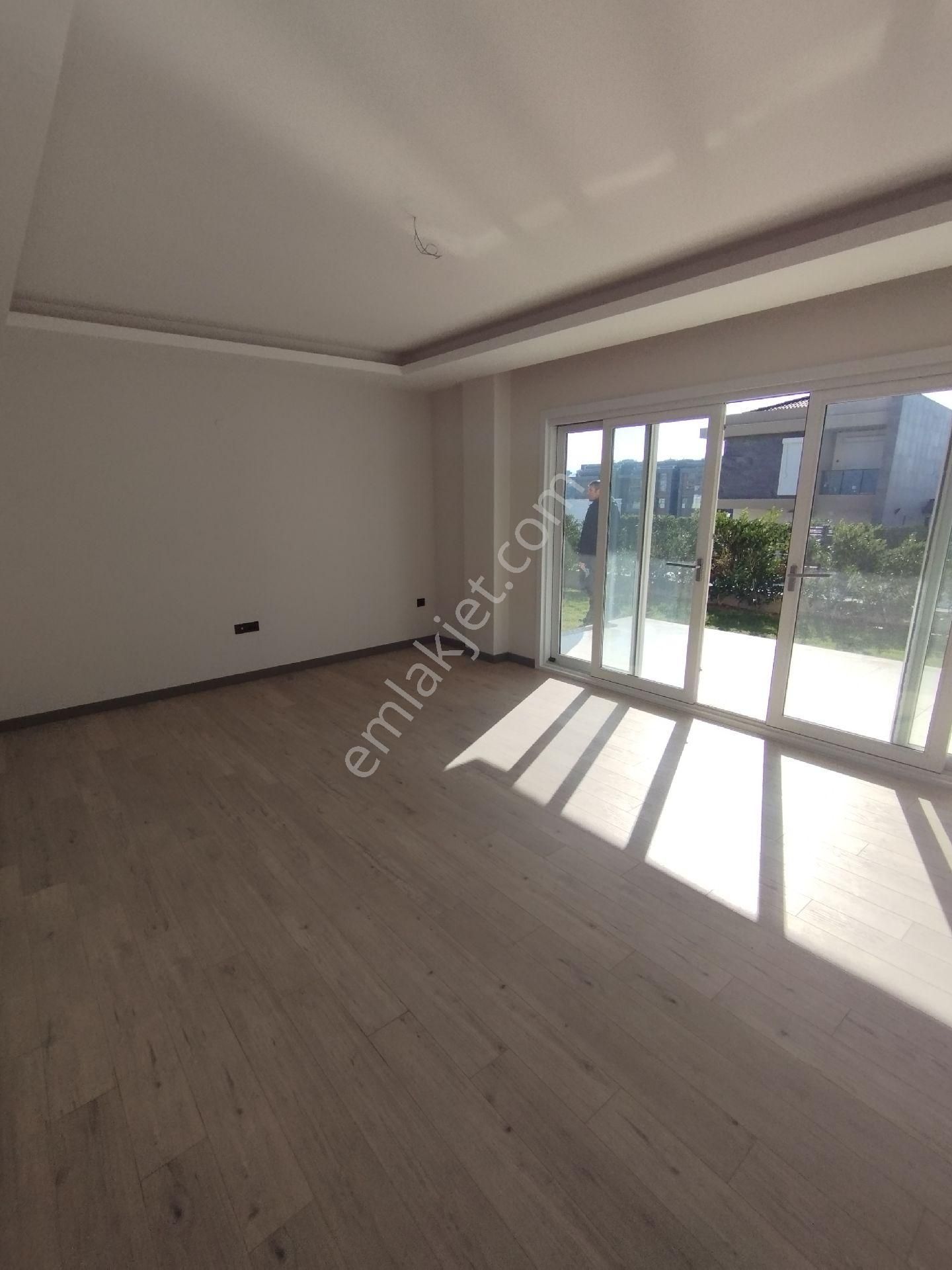 Havuzlu Site İçinde Sıfır 2+1 Bahçe Katı Daire - Görsel 2