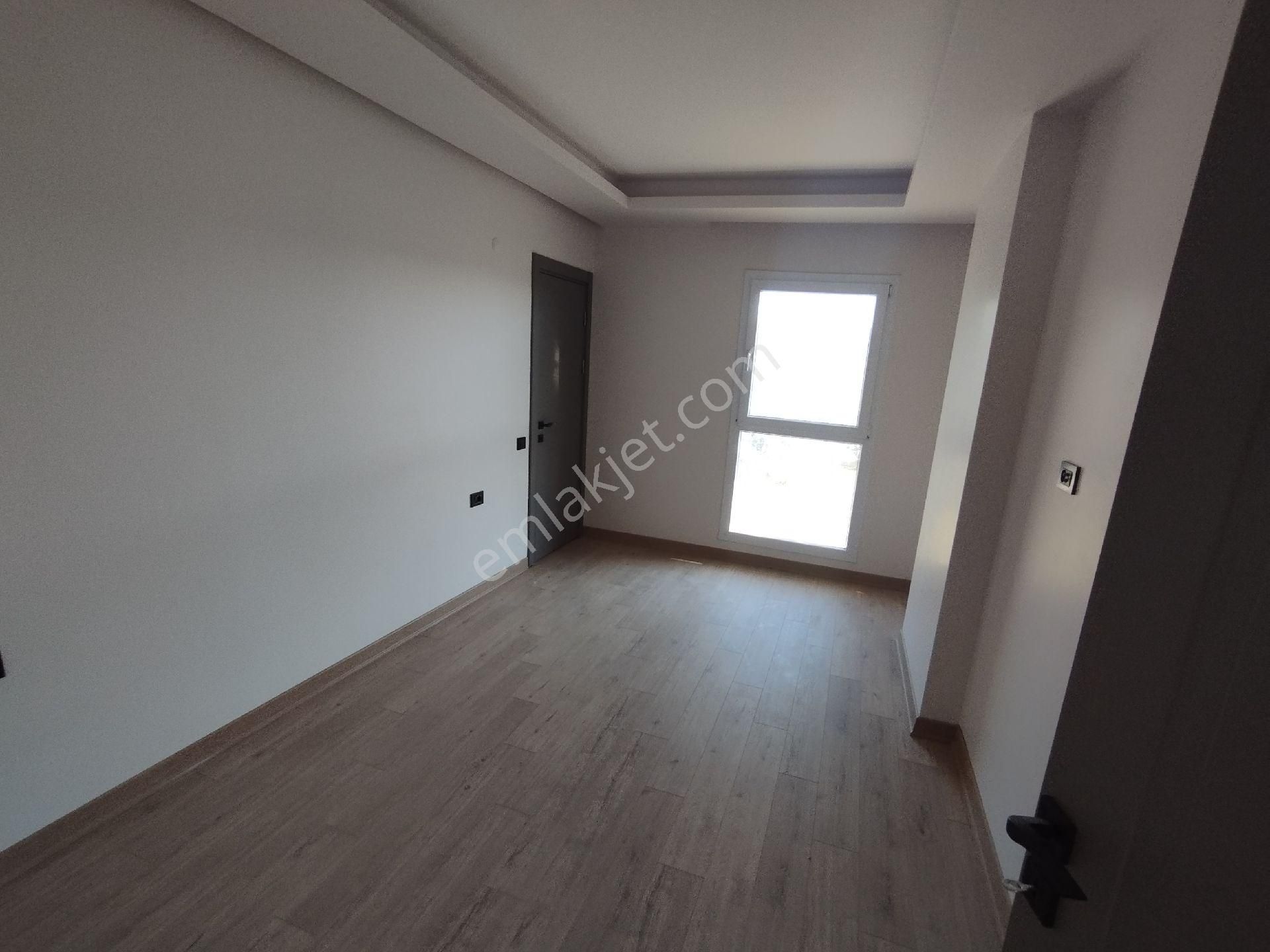 Havuzlu Site İçinde Sıfır 2+1 Bahçe Katı Daire - Görsel 6