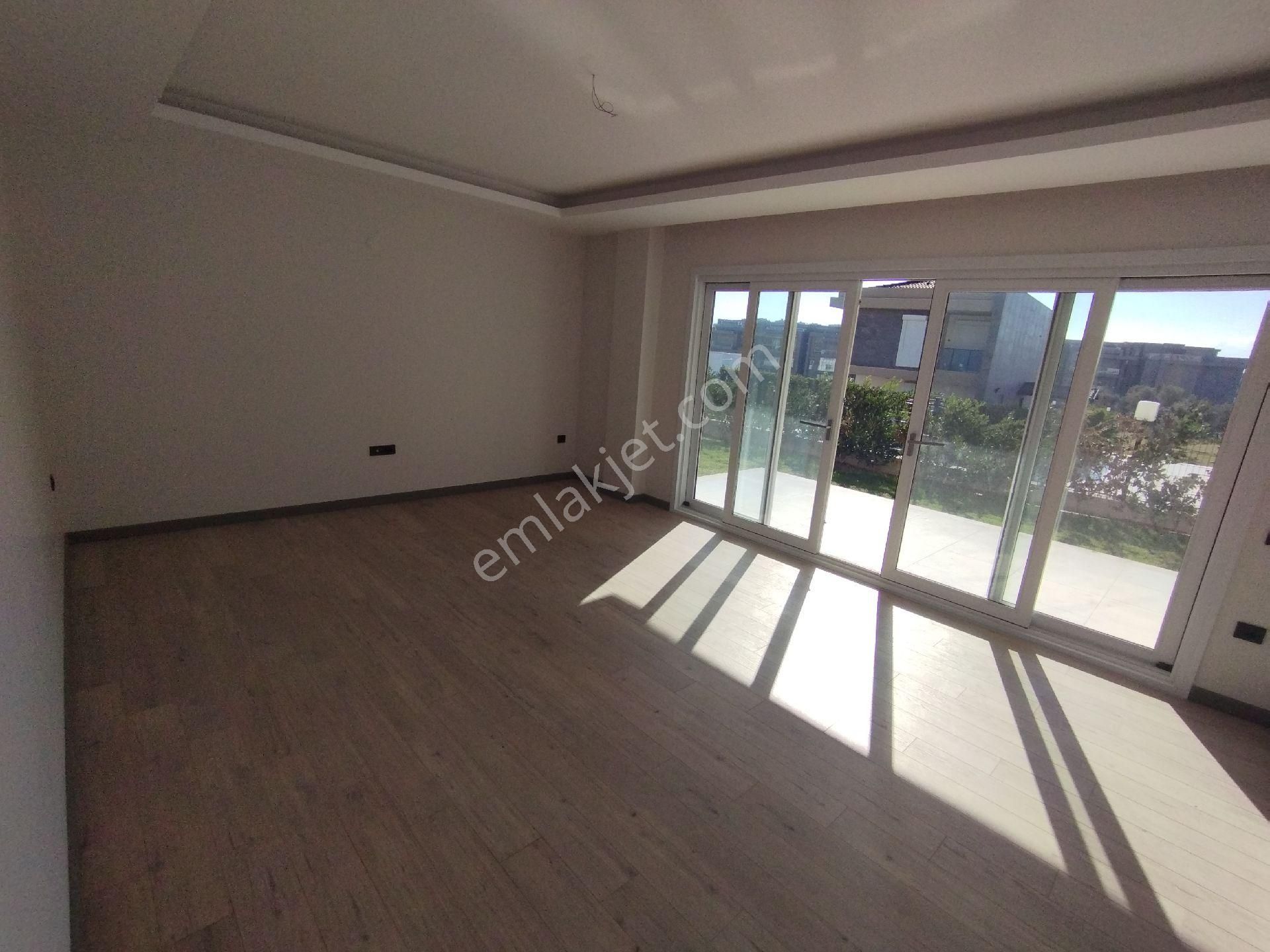 Havuzlu Site İçinde Sıfır 2+1 Bahçe Katı Daire - Görsel 4