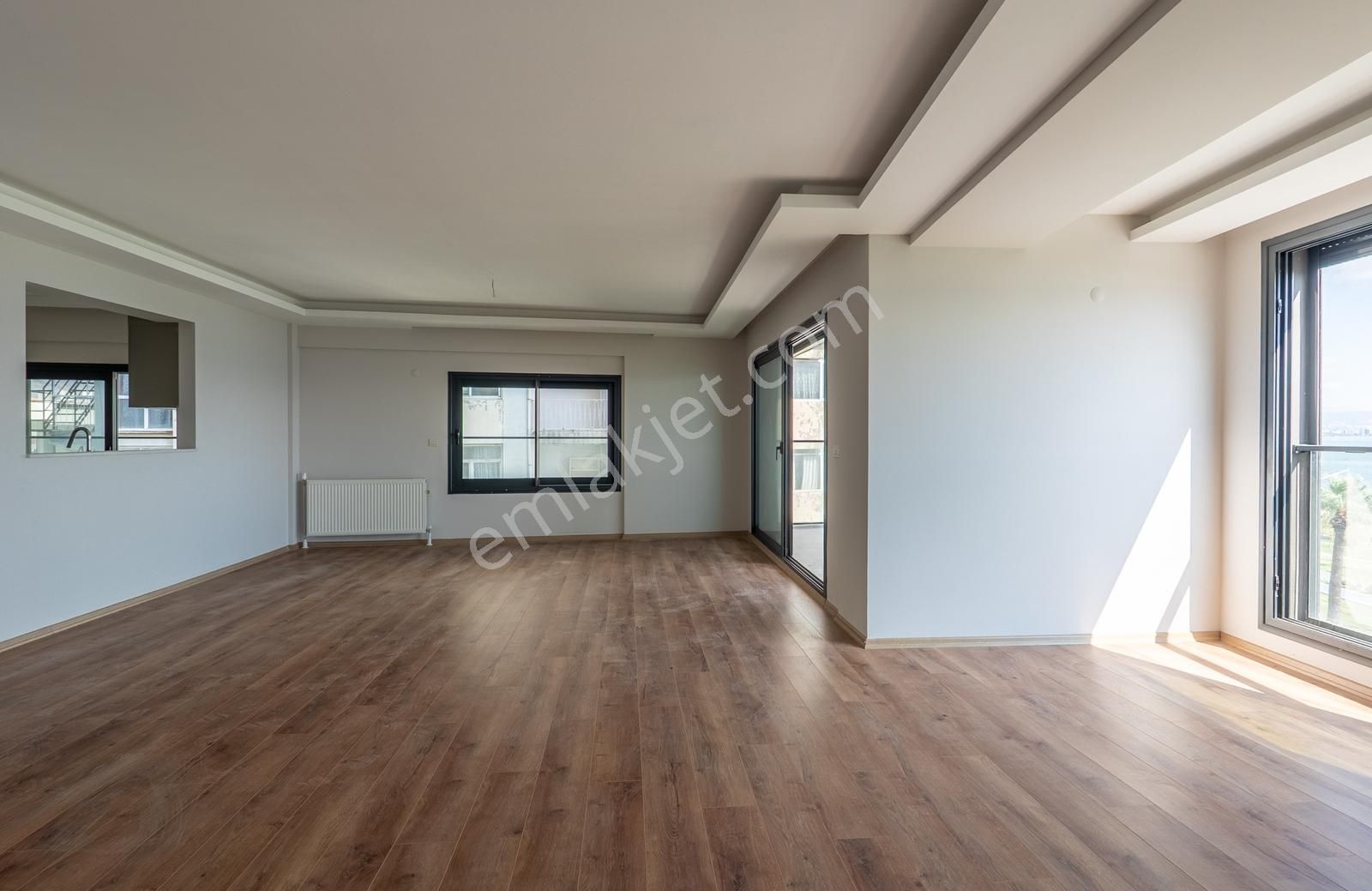 Karşıyaka Yalı Full Deniz Manzaralı Otoparklı 3+1 Yalı Dairesi - Görsel 10