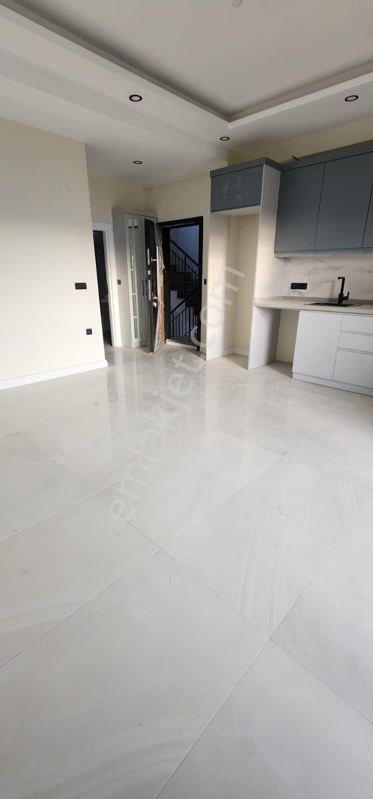 Ilıcada Havuzlu Site İçerisinde Asansörlü Kiralık - Görsel 16