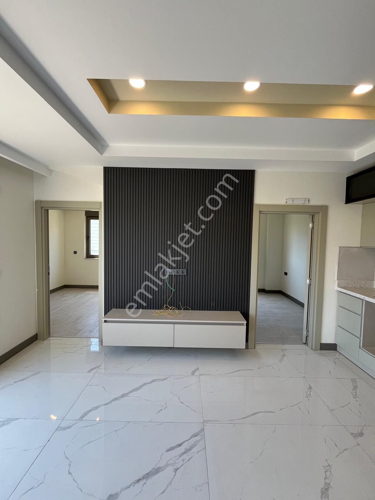 Ilıcada Havuzlu Site İçerisinde Asansörlü Kiralık - Görsel 3