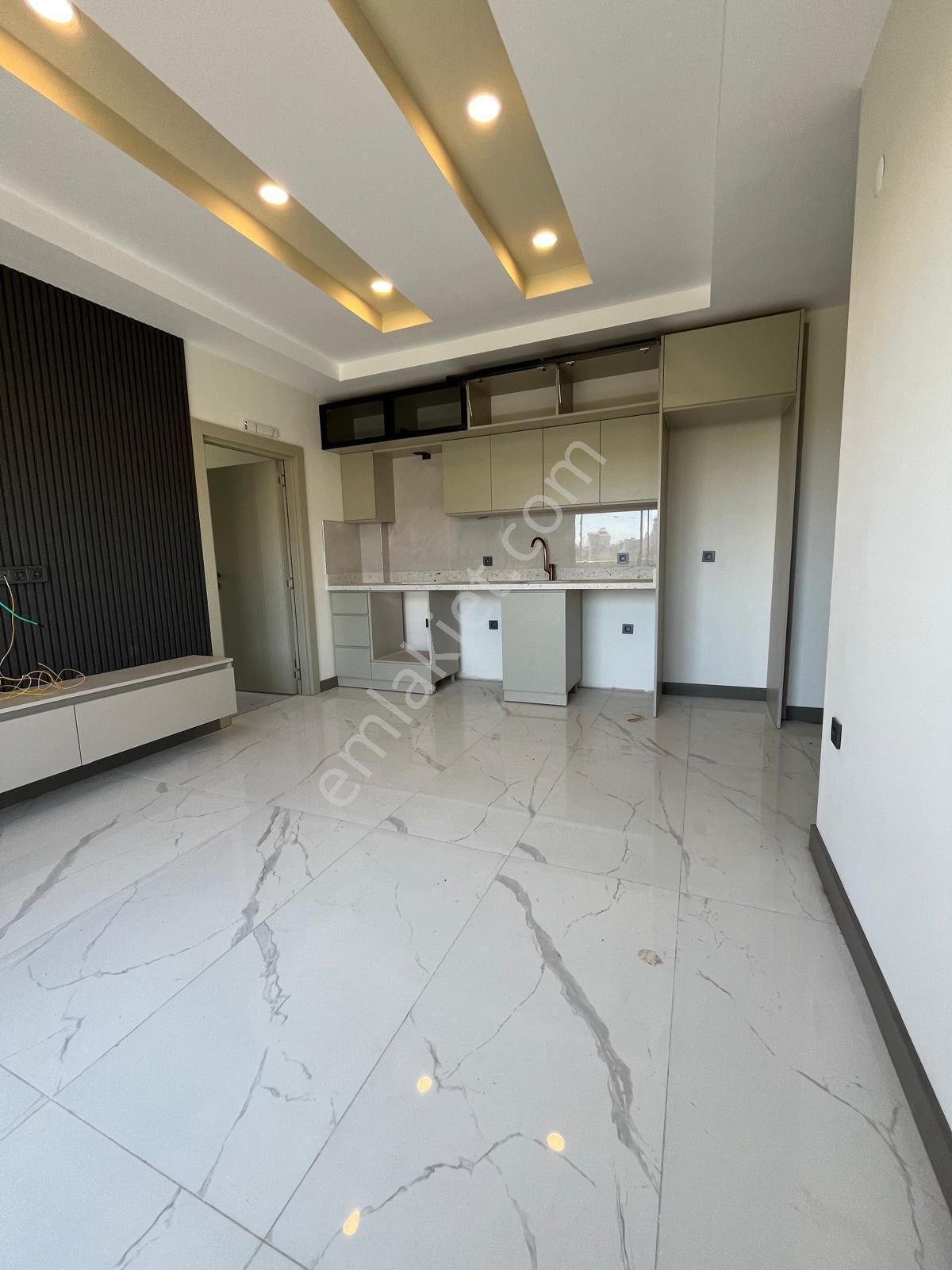 Ilıcada Havuzlu Site İçerisinde Asansörlü Kiralık - Görsel 10