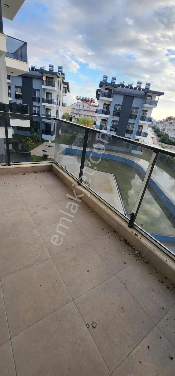 Ilıcada Havuzlu Site İçerisinde Asansörlü Kiralık - Görsel 15