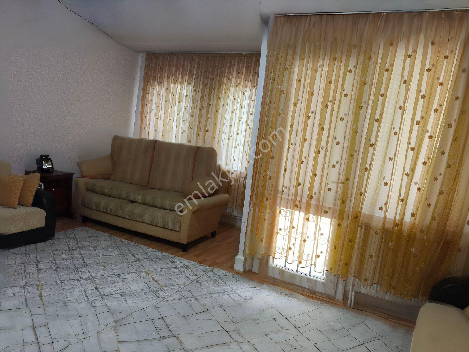 Kevser Alak’tan Kuşadası Merkez Havuzlu Sitede Satılık Villa - Görsel 5