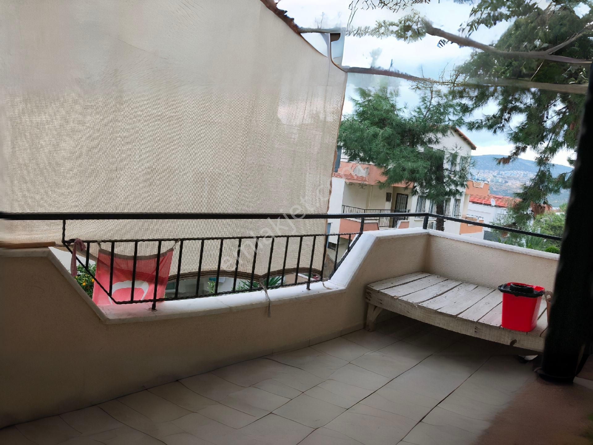 Kevser Alak’tan Kuşadası Merkez Havuzlu Sitede Satılık Villa - Görsel 15