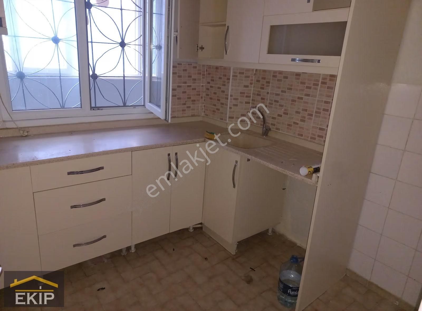 Kısıklıda Kısıklı Park Sitesi Karşısı Büyük 2+1 Kiralık - Görsel 3
