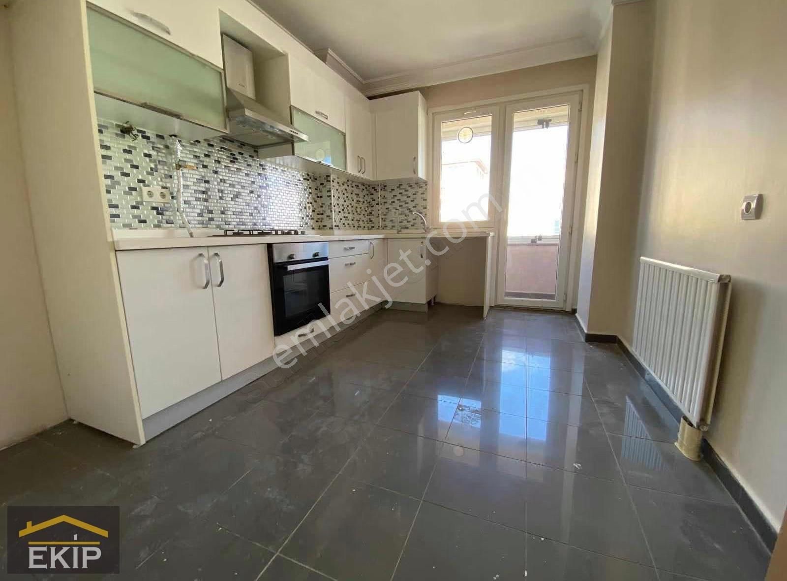 Ekip'den Hatboyu Caddesinde 300 M2 Gerçek 6+1 Teraslı İskanlı - Görsel 25