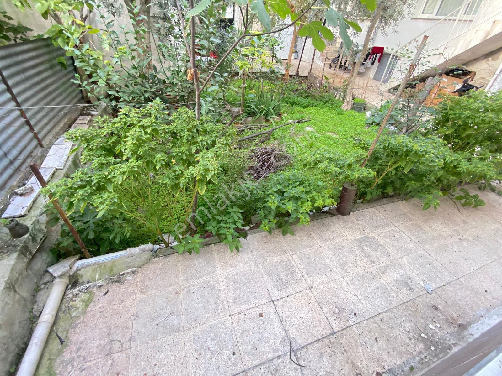 Acill Buca Ufuk Mah.de 3 Katlı 3 Daireli 145m2 Arsa İçerisinde Komple Satılık Müstakil Bina - Görsel 35