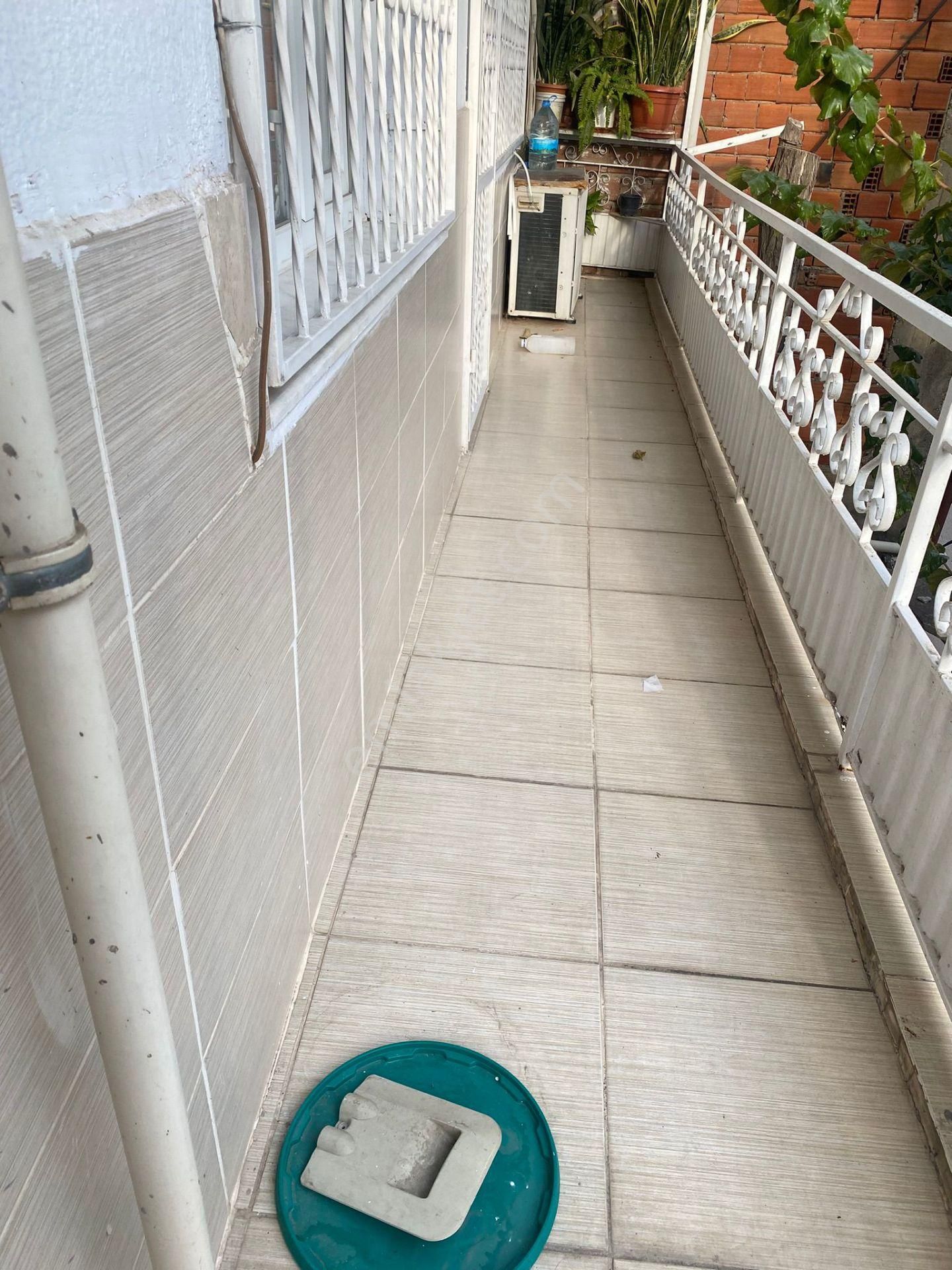 Acill Buca Ufuk Mah.de 3 Katlı 3 Daireli 145m2 Arsa İçerisinde Komple Satılık Müstakil Bina - Görsel 17