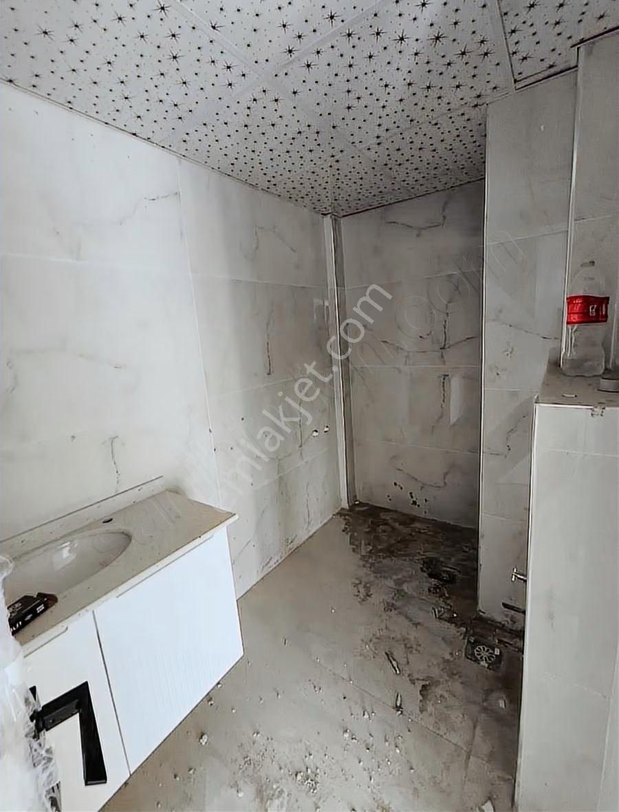 Seyran Emlaktan Satılık Sıfır 2.5+1 Giriş Kat Daire - Görsel 2