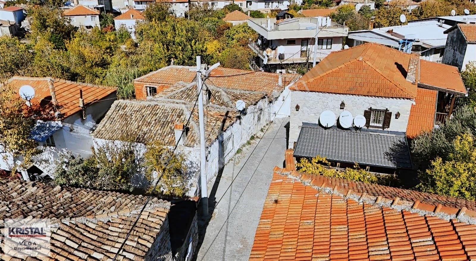 Urla Özbek'te Taş Ev - Kristal Vega - Görsel 3