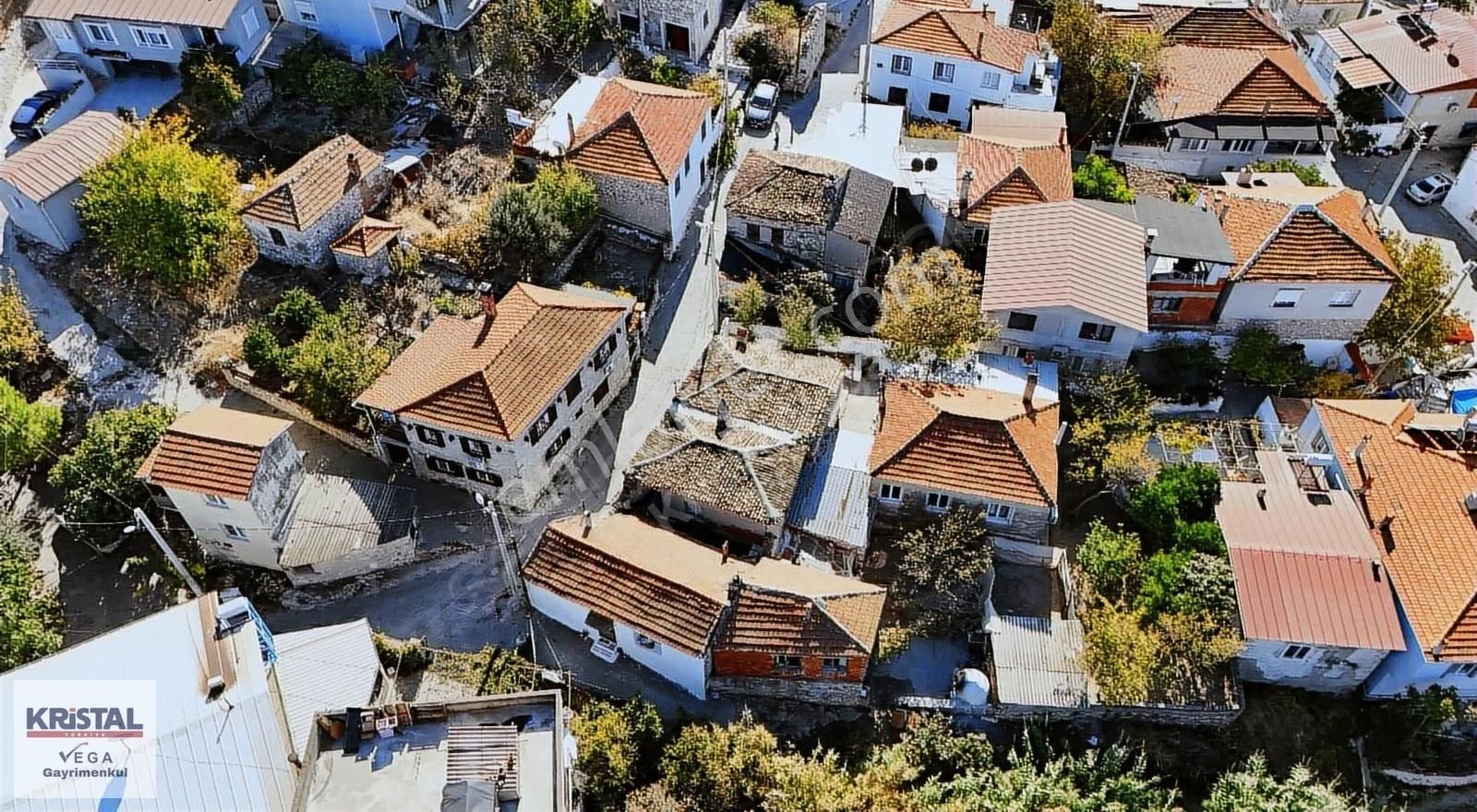 Urla Özbek'te Taş Ev - Kristal Vega - Görsel 5