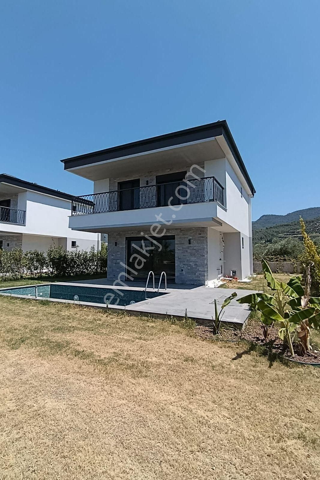 Kuşadası'nda Müstakil Özel Havuzlu Sıfır Lux Villa - Görsel 26