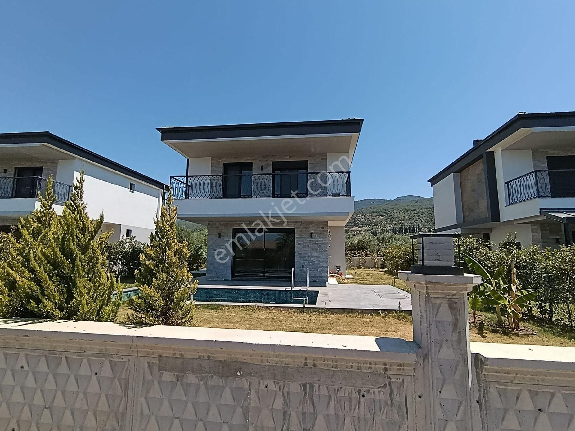 Kuşadası'nda Müstakil Özel Havuzlu Sıfır Lux Villa - Görsel 2