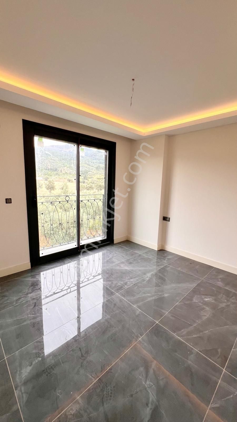 Kuşadası'nda Müstakil Özel Havuzlu Sıfır Lux Villa - Görsel 24