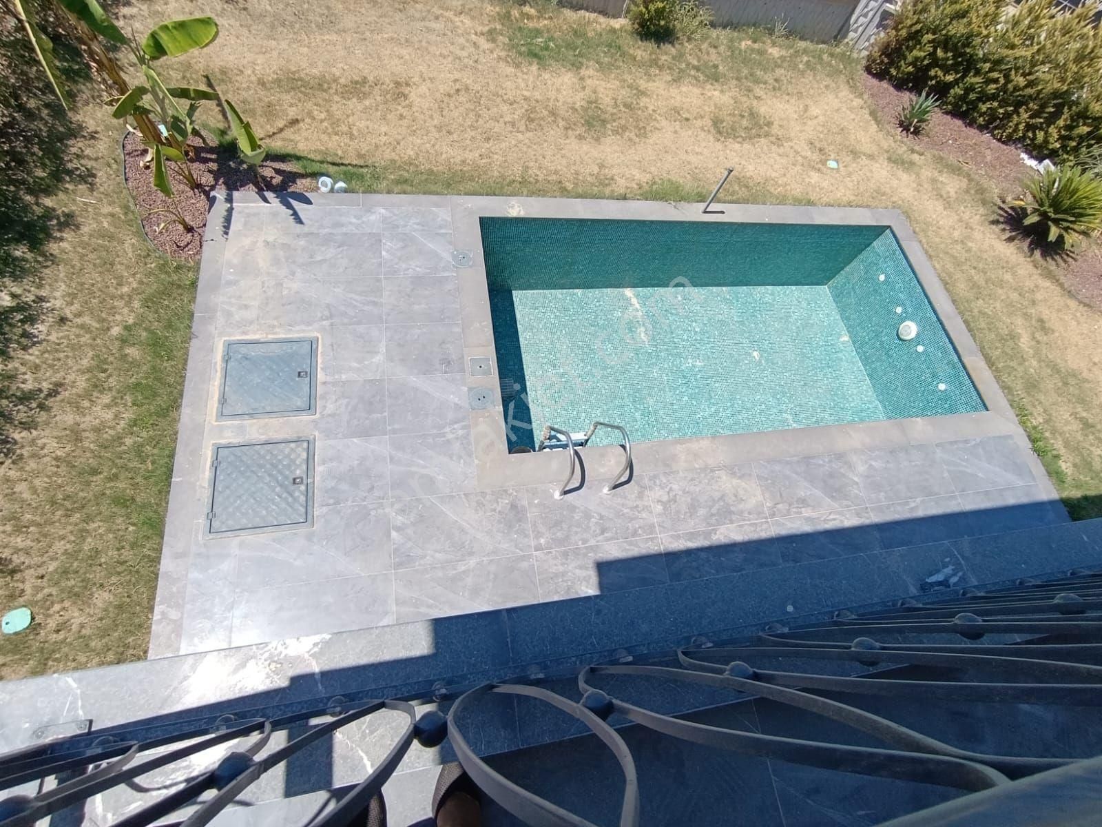 Kuşadası'nda Müstakil Özel Havuzlu Sıfır Lux Villa - Görsel 21