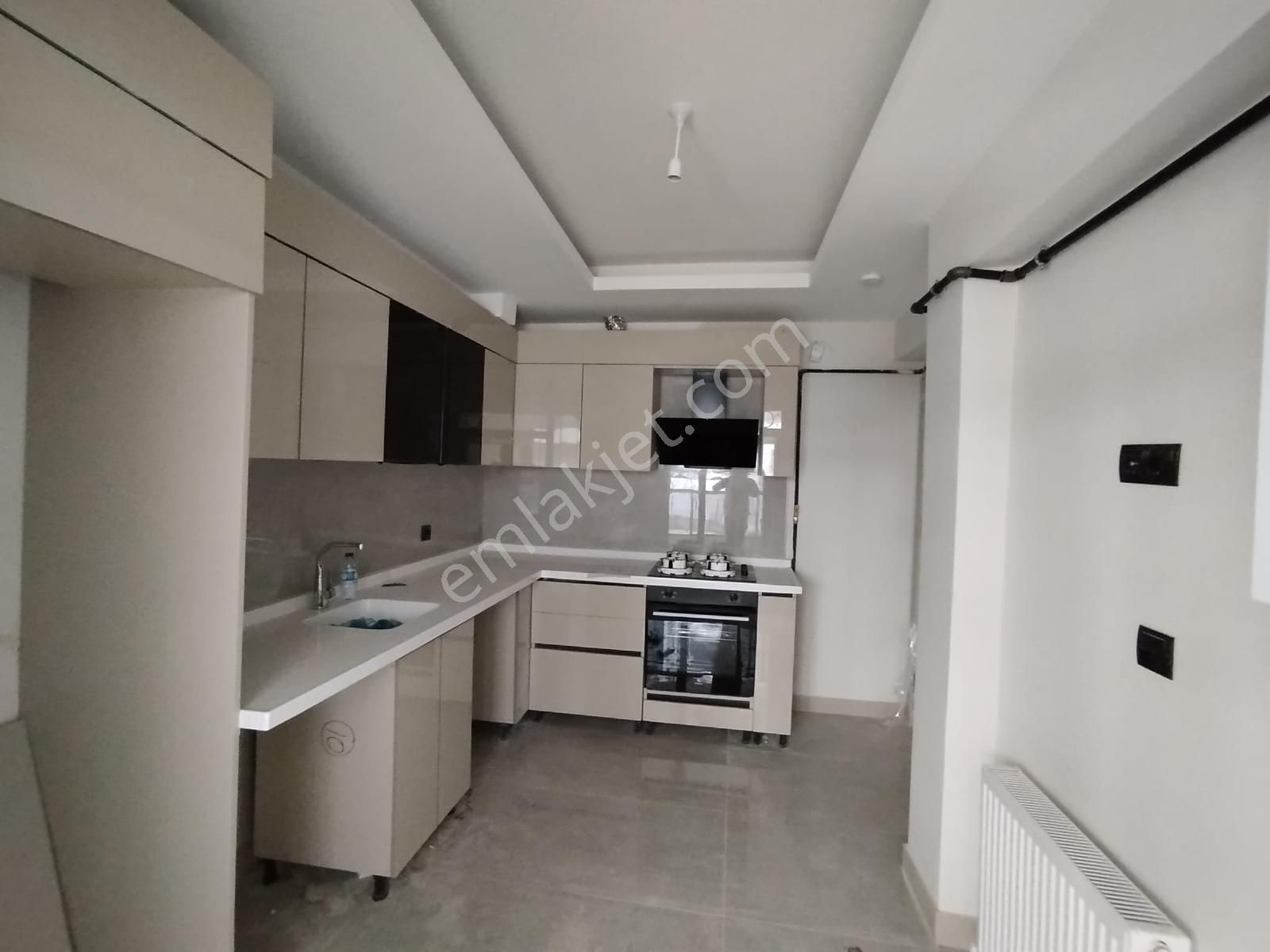 Mendereste Cadde Üzeri Ön.c. 3+1 Ful Yapılı Kiralık Yüksek Giriş - Görsel 8