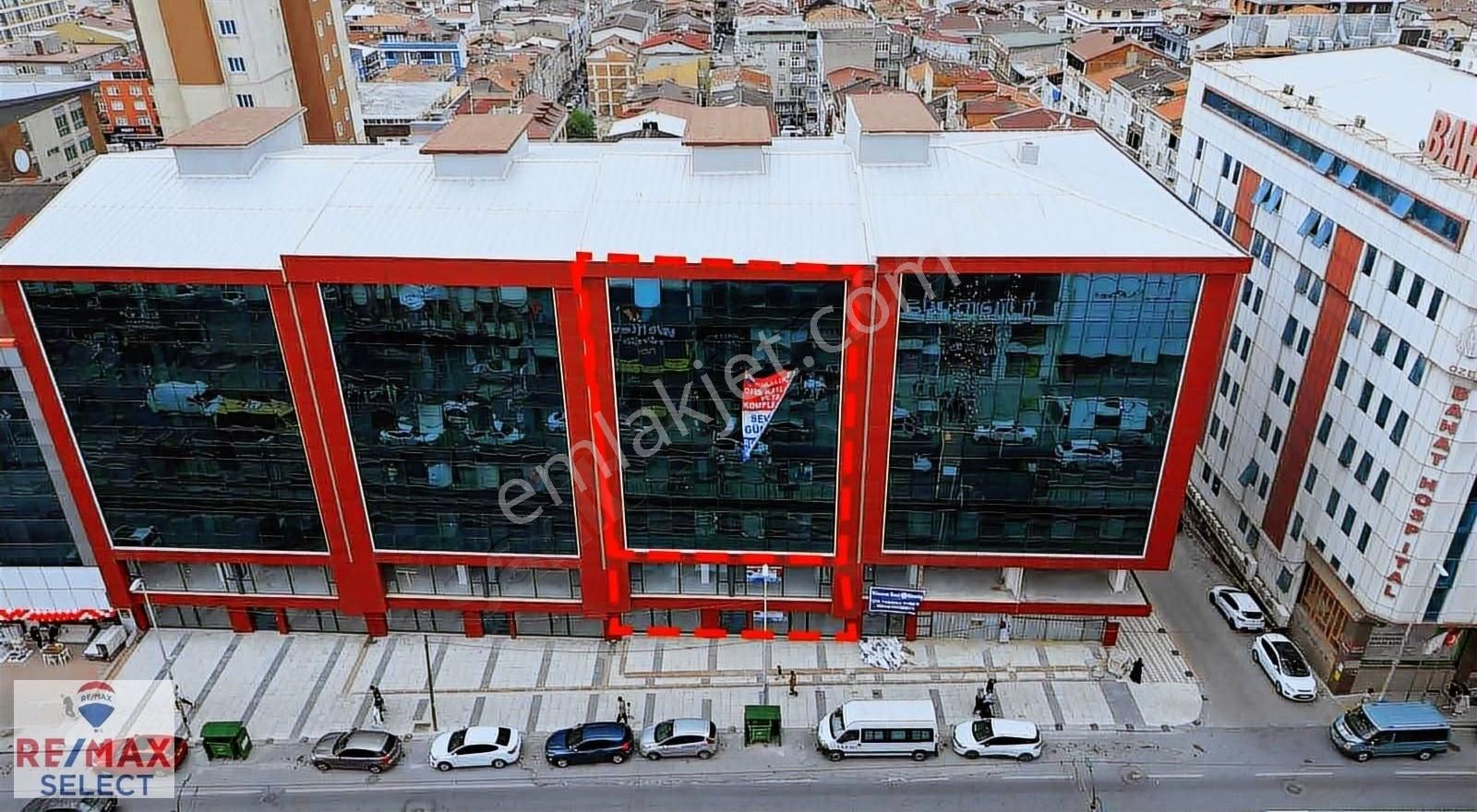 Sultançifliği Tramvay Önü Prestijli Binada Sıfır Ofis Katları - Görsel 13