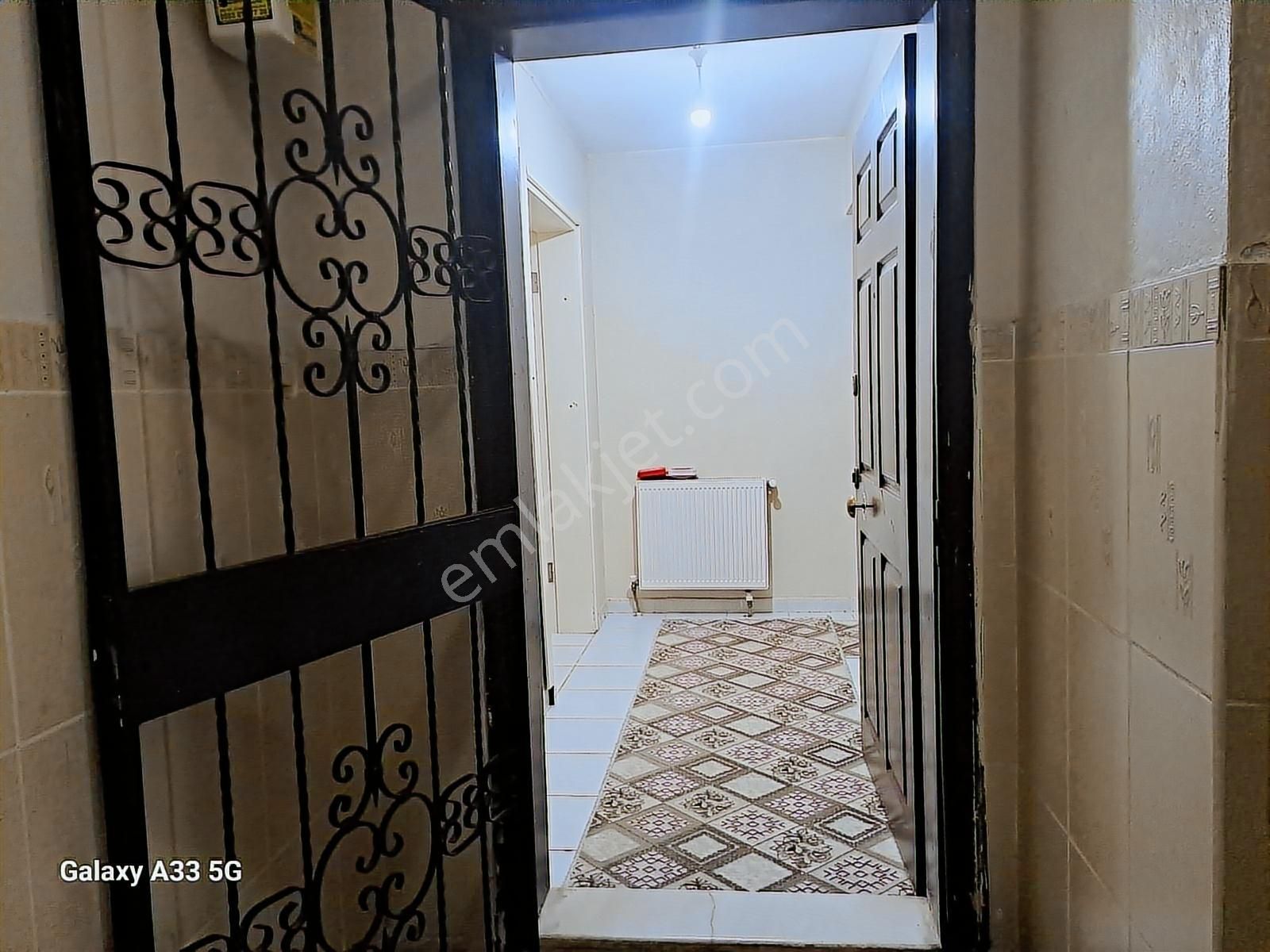 Buket Emlaktan Satılık 2+1 Açık Mutfak Dogalgazlı Ebeveyn Banyo - Görsel 4