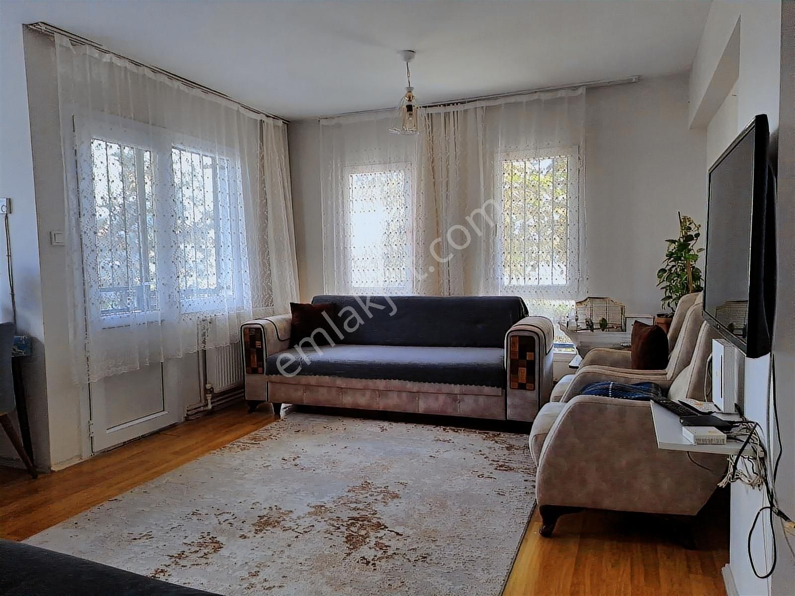 Buket Emlaktan Satılık Yüksek Giriş 2+1 Açık Mutfak Dogalgazlı - Görsel 2