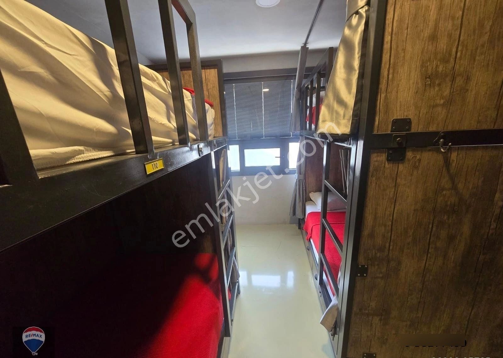 Selçuk Atatürk Mahallesınde Satılık Hostel Kullanımlı Bına - Görsel 21